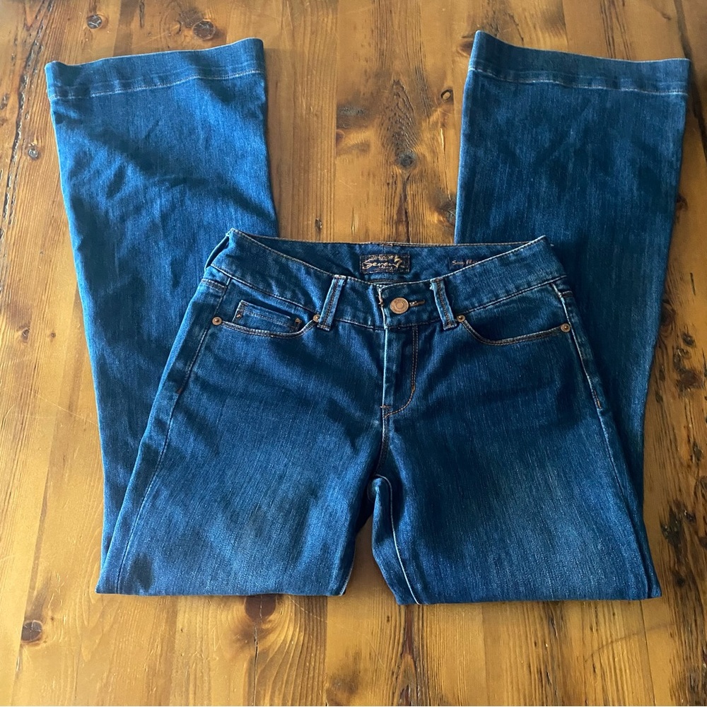 Seven7 Jeans Sexy Flare. Size: 28. Color: Dark Blue.
